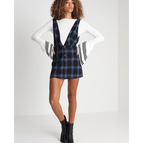 3/$25 Long Bell Sleeve Top w/Varsity Stripes - Picture 8 of 8